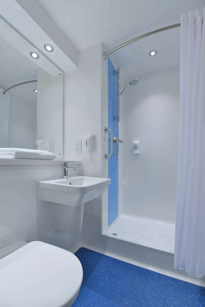 Travelodge Bromborough Port Sunlight Δωμάτιο φωτογραφία